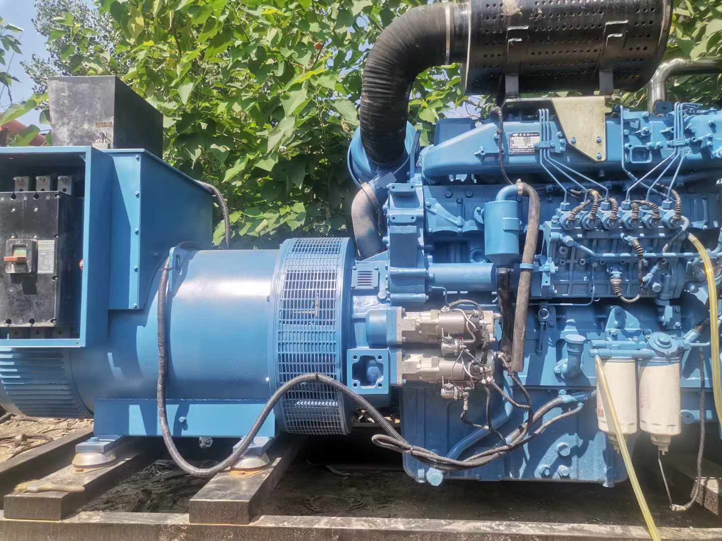 于田详细说明降低 800kW 柴油发电机输出电流波动的方法